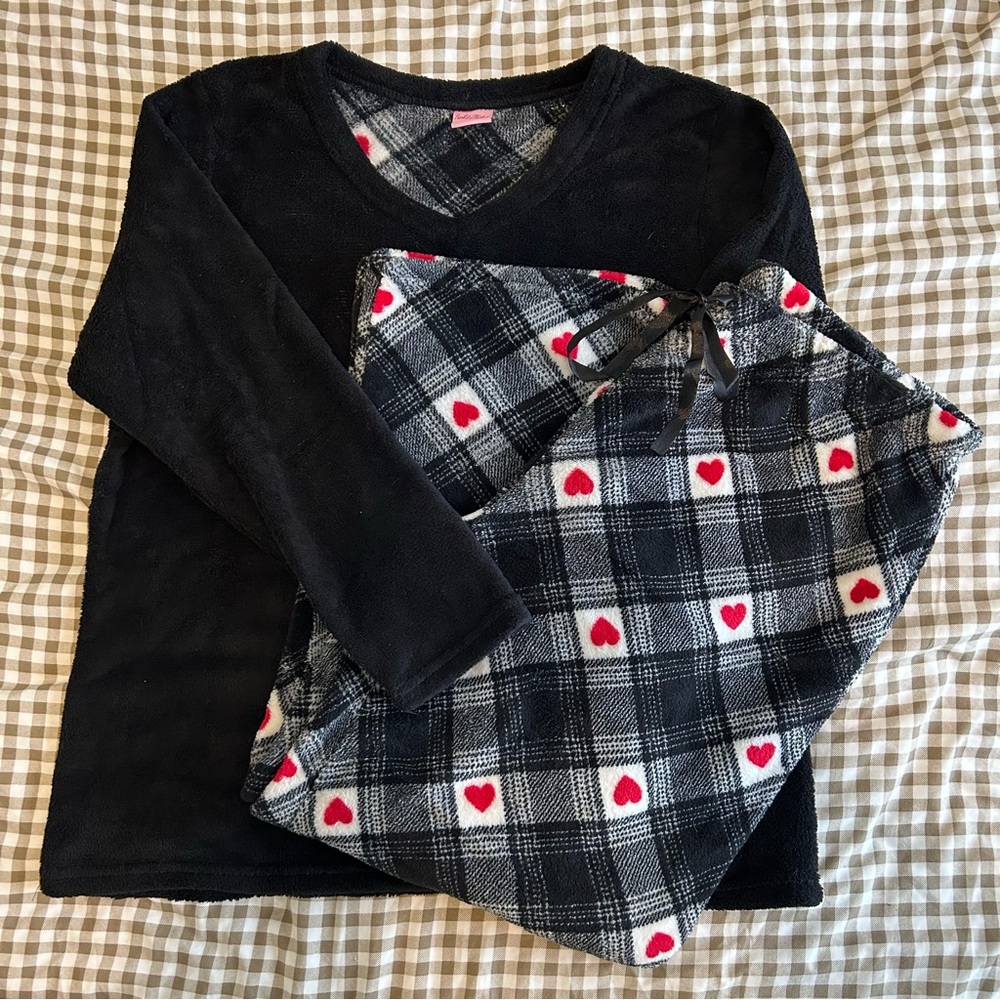 Plaid Red Heart Cozy Fleece Pajama Set | Size XL